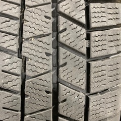 スタッドレス　タイヤ　225/60 R17の画像