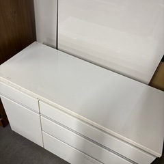 食器棚 キッチンボード ホワイトの画像