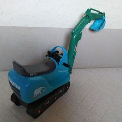 幼児用 KOMATSU マイクロショベルの画像