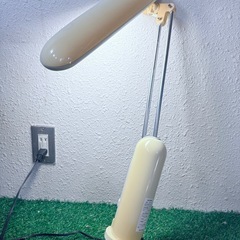 💎《日焼けありでも超お得🌈300円》デスク固定式💡しっかり点灯✨クレオ工業製 蛍光灯ライト📚お仕事・勉強にすぐ使える中古照明🪄エレガントに空間を明るく🌷の画像