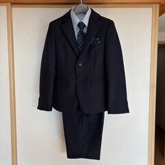 【極美品】OLIVER HOUSE ネイビーストライプ２釦スーツ 130の画像