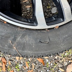 コンパクトカーなどへ15インチ スタッドレス４本１本×の画像