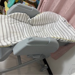 アップリカユラリズムハイローチェアの画像