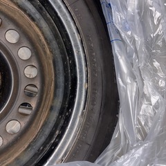 タイヤ　ホイール付き　スタッドレス　4本の画像