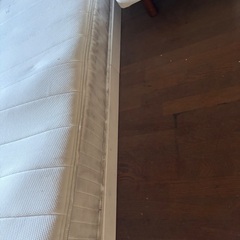 中古のダブルベッドになります、の画像