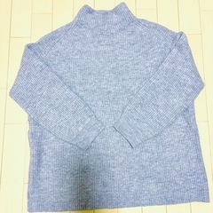 GU パフィータッチオーバーサイズハイネックセーターラベンダー　Sの画像