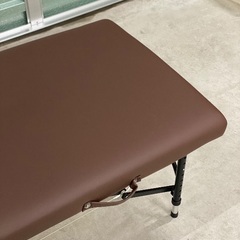 施術用ベッドの画像