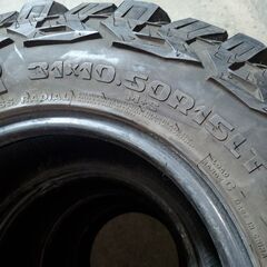 オフロードタイヤ ジムニー ランクル ジープの画像