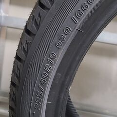 ヨコハマタイヤig60 225 40 19の画像