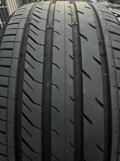 ダバンティーDX640 245/40R18