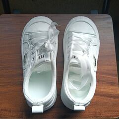 新品 23cm レディース スニーカー ホワイト シューズ 靴 カジュアル 識別番号:(959-Z)の画像