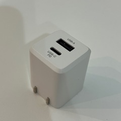 美品 コンセント充電器 3in1 USBケーブル セットの画像