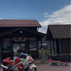 隼gsx1300rラッキーストライクカラーの画像