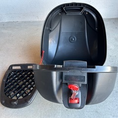 バイク用リアボックスの画像