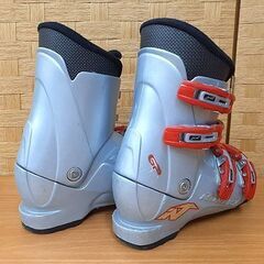 札幌【21,5cm NORDICA ジュニアスキーブーツ】GPTJ アウトソール250mm 4バックル シルバー Jrスキーブーツ スキー靴 ノルディカ 北20条店の画像