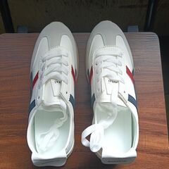 新品 25cm レディース スニーカー ホワイト シューズ 靴 カジュアル 識別番号:(958-Z)の画像