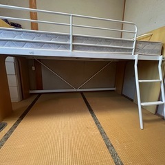 ロフトベッドフレームの画像