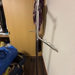 ハンガーラックの画像
