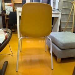 IKEA チェア　イエロー の画像