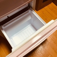 【無料】SHARP 137L 2ドア冷蔵庫（ピンク色）両開き対応の画像