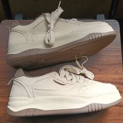 新品 24.5cm レディース スニーカー ベージュ シューズ 靴 カジュアル 識別番号:(956-Z)の画像