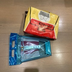 未使用美品　スチール製の小型折りたたみ椅子　イスの画像