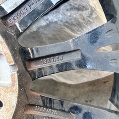 ハイエースタイヤ225/50R18 ９９Ｖの画像