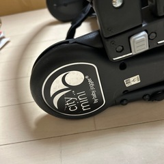 ベビーカー2台の画像