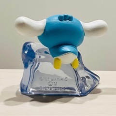 ガチャガチャ　サンリオ　シナモロールの画像