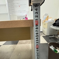 机　オフィス机の画像