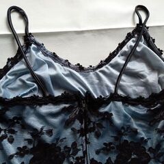 PEACH JOHN 黒花柄レース×スカイブルー キャミソールワンピース Mくらいの画像