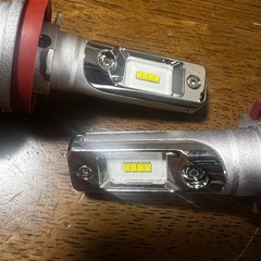 HID屋 ｉシリーズ　28400cd H8 フォグライトの画像