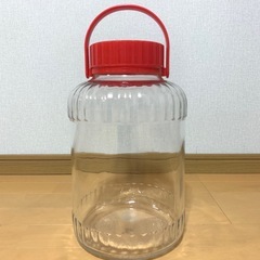 果実酒瓶2本　梅酒　らっきょう　オリジナル果実酒づくりに の画像