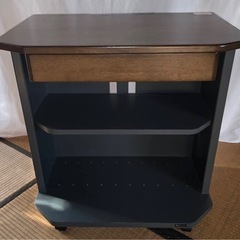 テレビボードの画像