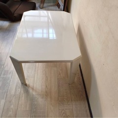 ローテーブル
の画像