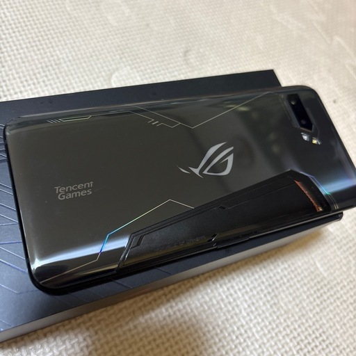 ASUS ROG Phone 2 KUNAIGAMEPADセット　保護フィルム付