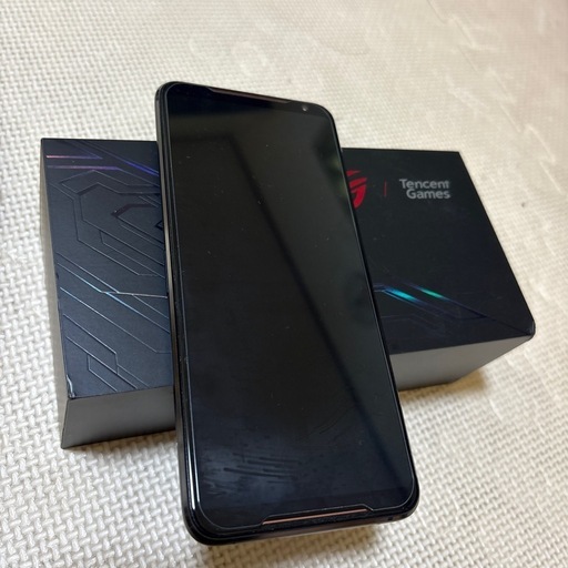 ASUS ROG Phone 2 KUNAIGAMEPADセット　保護フィルム付