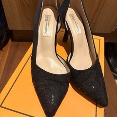 レディースパンプスの画像