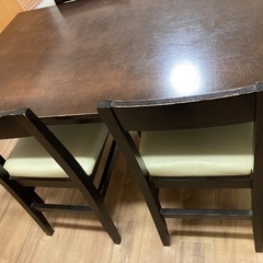 ダイニングテーブル5点セットの画像