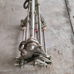 側溝吊り金具の画像