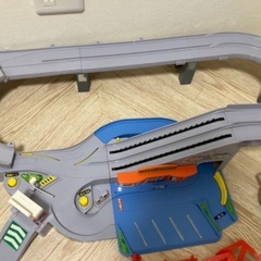 ♦️ トミカ プラレール セット ♦️ 山道ドライブ　立体駐車場 高速の画像