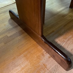 ダイニングテーブルの画像