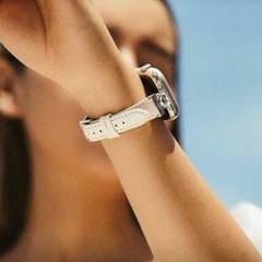 【新品】Apple Watchバンドのみ ホワイト キラキラハートの画像