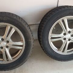【商談中】225/55r17 スタッドレスタイヤ（古い）＋ホイール　4本の画像