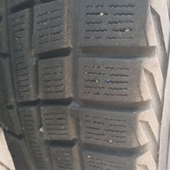 【商談中】225/55r17 スタッドレスタイヤ（古い）＋ホイール　4本の画像