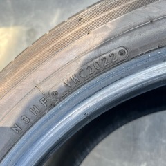夏タイヤ　22年製造　205/55/r17 2本セットの画像