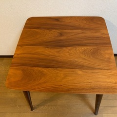 「無料」木製ダイニングテーブルの画像