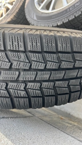 スタッドレスタイヤ205/65R16
　　