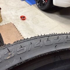 走行1ヶ月200kmのみ！/ DAVANTI ALLTOURA 235/40R19 96W XL【オールシーズンタイヤ】の画像