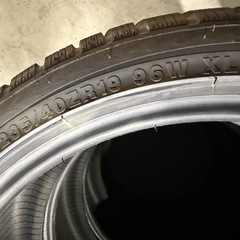 走行1ヶ月200kmのみ！/ DAVANTI ALLTOURA 235/40R19 96W XL【オールシーズンタイヤ】の画像